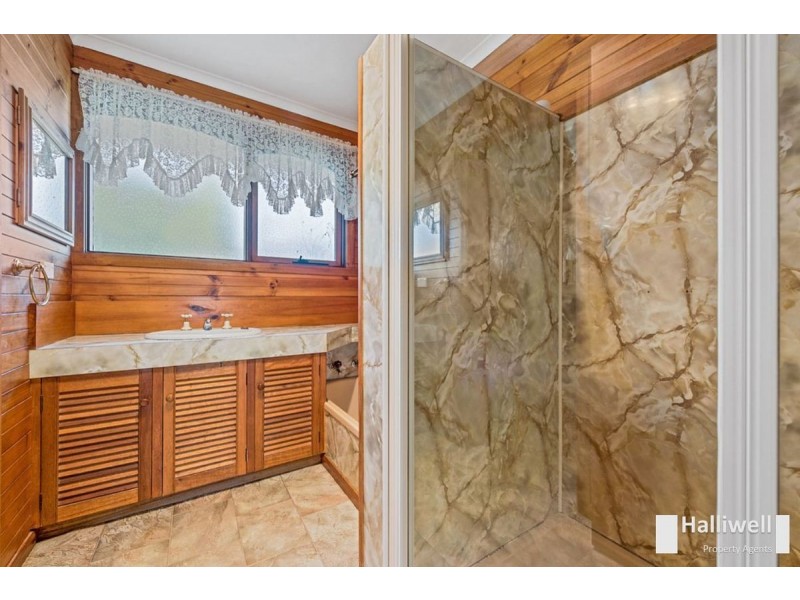 13 Sharon Court, Devonport TAS 7310