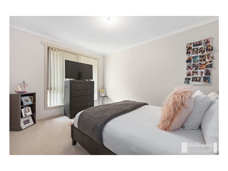 38 Lawrence Drive, Devonport TAS 7310