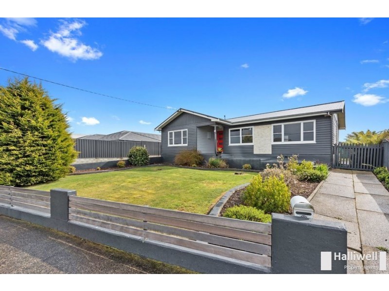 6 Middle Road, Devonport TAS 7310