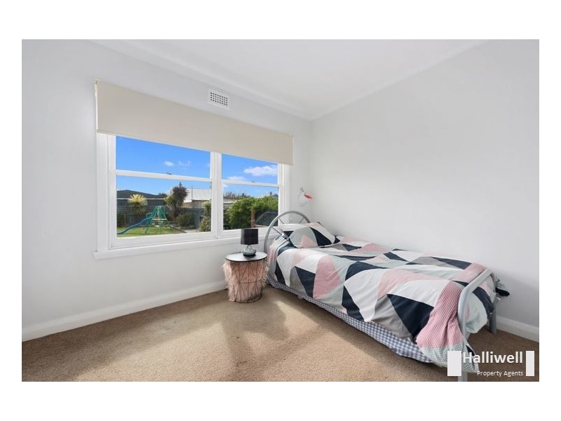 6 Middle Road, Devonport TAS 7310
