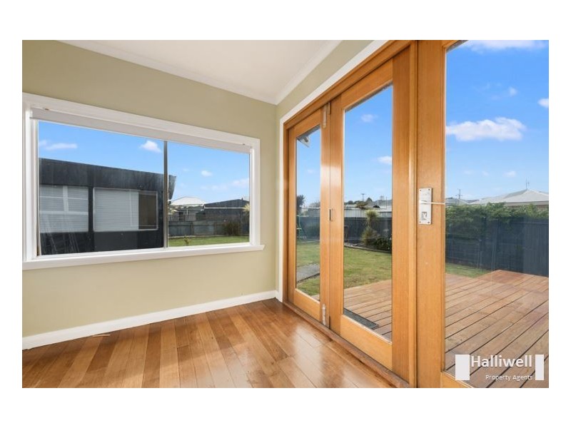 6 Middle Road, Devonport TAS 7310
