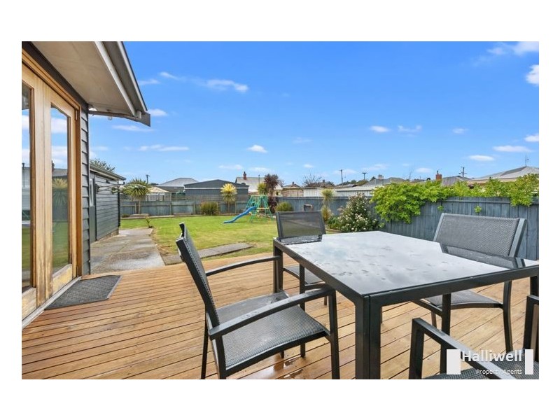 6 Middle Road, Devonport TAS 7310