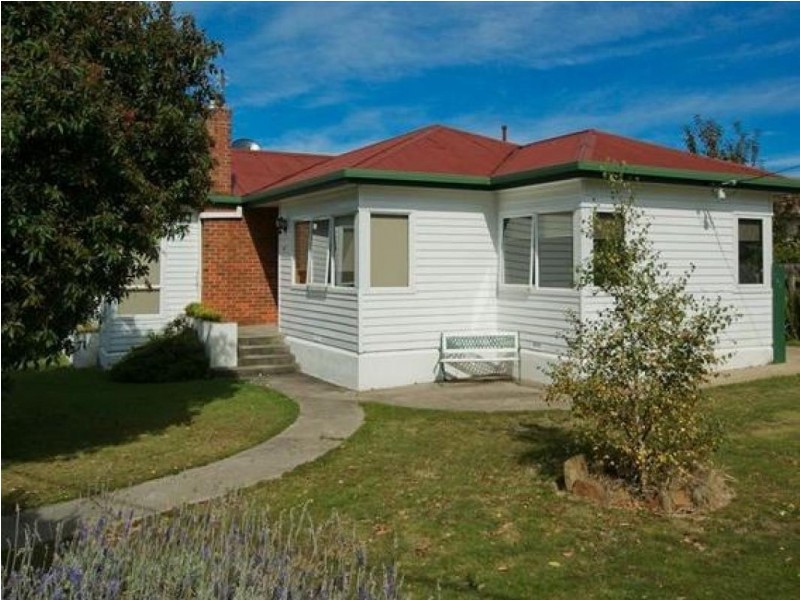 135 Madden Street, Devonport TAS 7310
