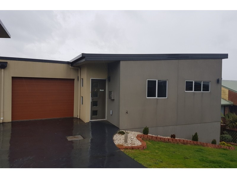2/136 Caroline Street, East Devonport TAS 7310