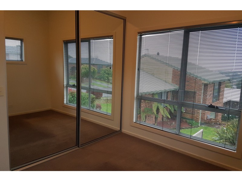 2/136 Caroline Street, East Devonport TAS 7310