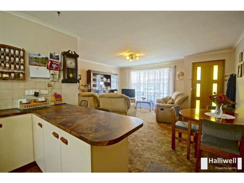 2/20 Middle Road, Devonport TAS 7310