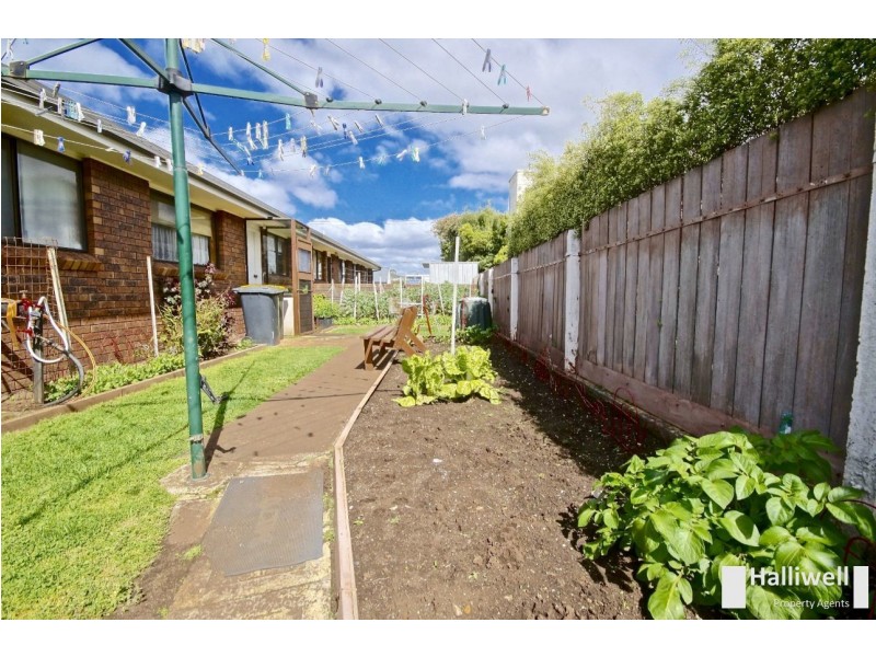 2/20 Middle Road, Devonport TAS 7310