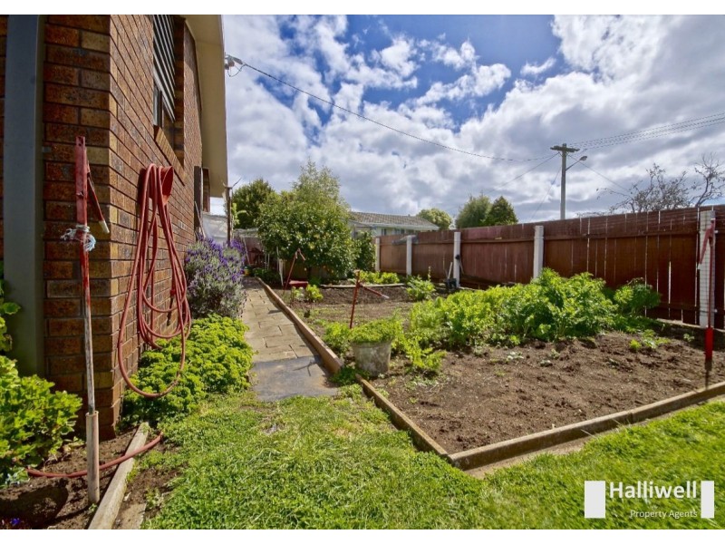 2/20 Middle Road, Devonport TAS 7310