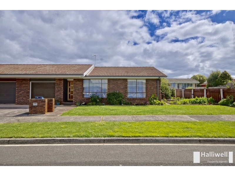 2/20 Middle Road, Devonport TAS 7310