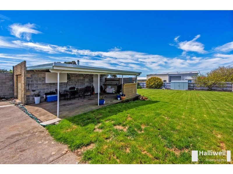 12 Girdlestone Street, Devonport TAS 7310
