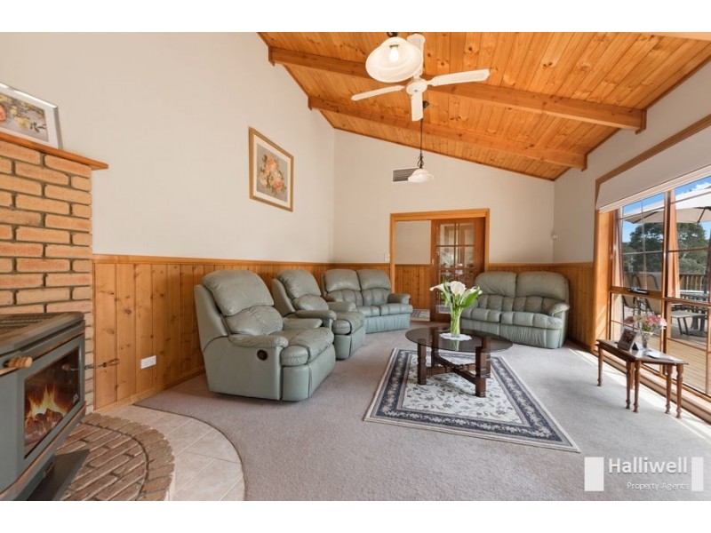 153 Tugrah Road, Stony Rise TAS 7310