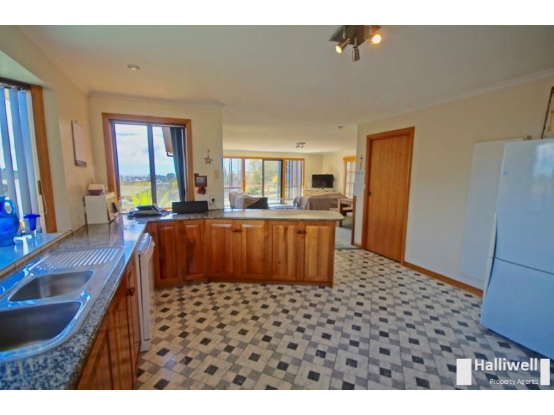6 Dudley Crescent, Ulverstone TAS 7315