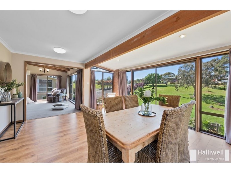 25 Coomera Crescent, Miandetta TAS 7310