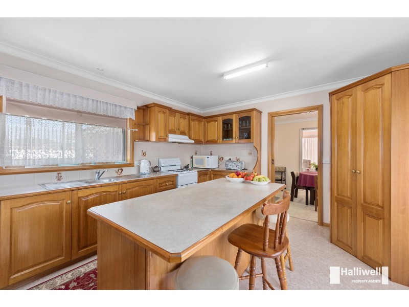 49 Valley Road, Devonport TAS 7310