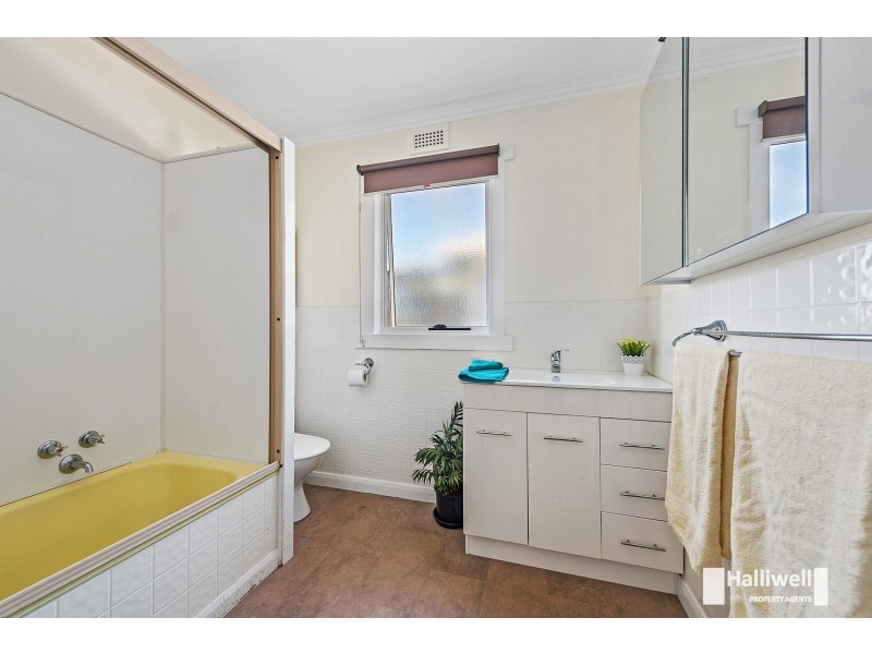 24 Nixon Street, Devonport TAS 7310