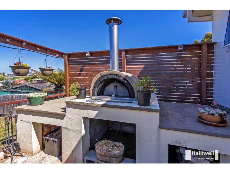 24 Nixon Street, Devonport TAS 7310