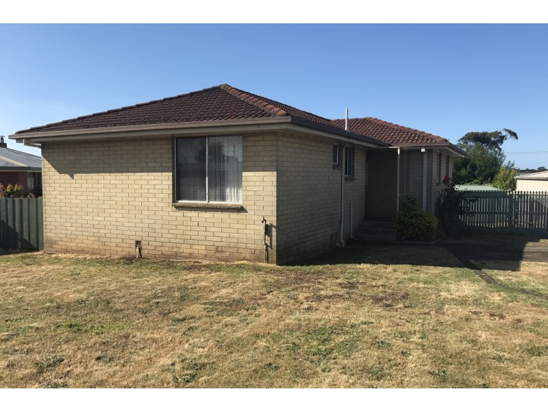 19 Loane Avenue, East Devonport TAS 7310