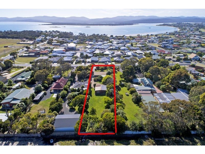 16 Alexander Street, Shearwater TAS 7307
