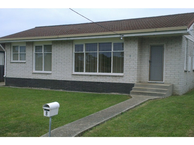8 College Court, Devonport TAS 7310
