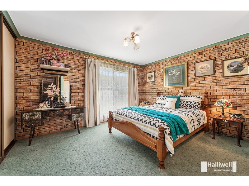 35 Lawrence Avenue, Acacia Hills TAS 7306