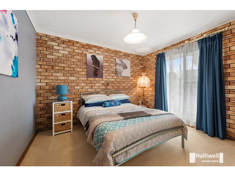 35 Lawrence Avenue, Acacia Hills TAS 7306