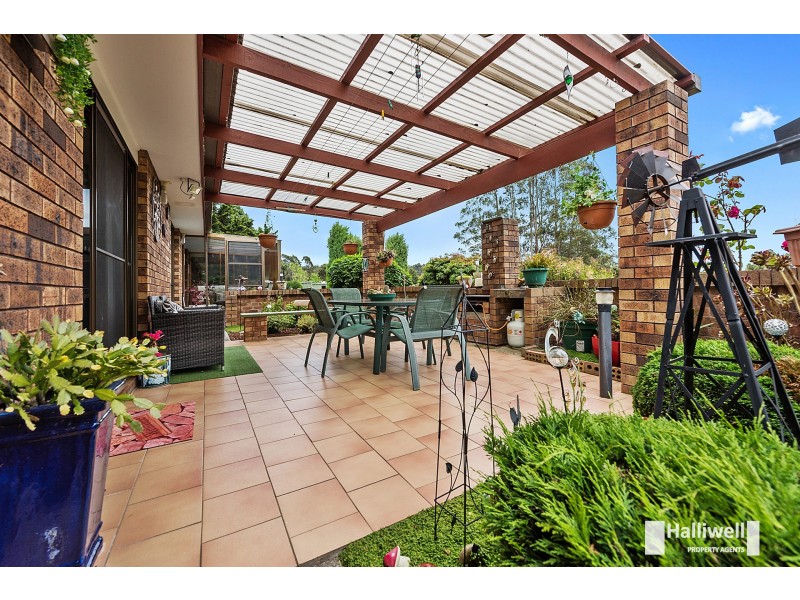35 Lawrence Avenue, Acacia Hills TAS 7306