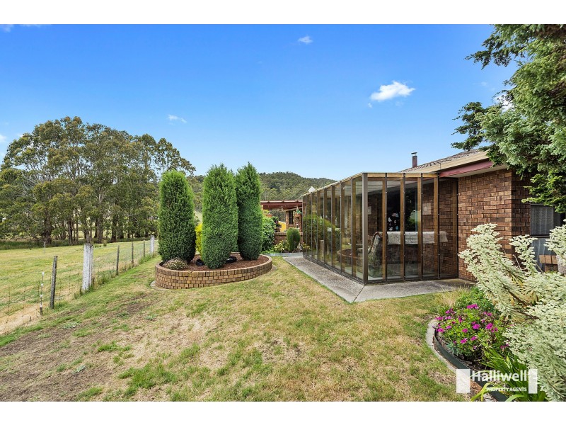 35 Lawrence Avenue, Acacia Hills TAS 7306