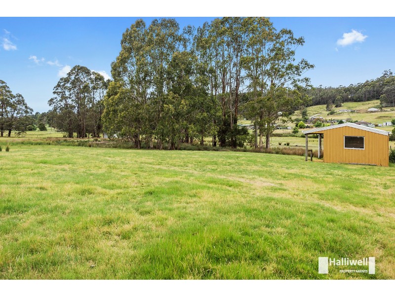 35 Lawrence Avenue, Acacia Hills TAS 7306