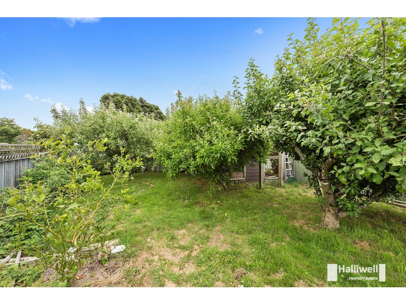 35 Lawrence Avenue, Acacia Hills TAS 7306