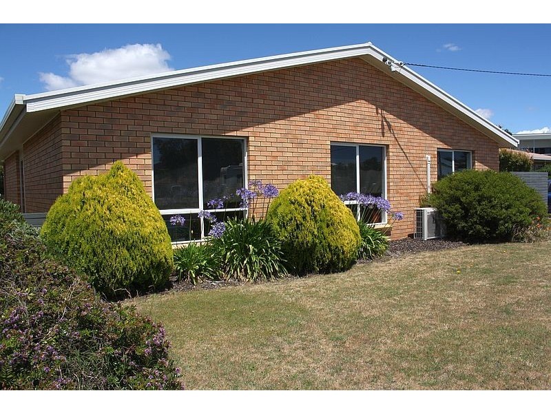1 St Georges Crescent, Shearwater TAS 7307