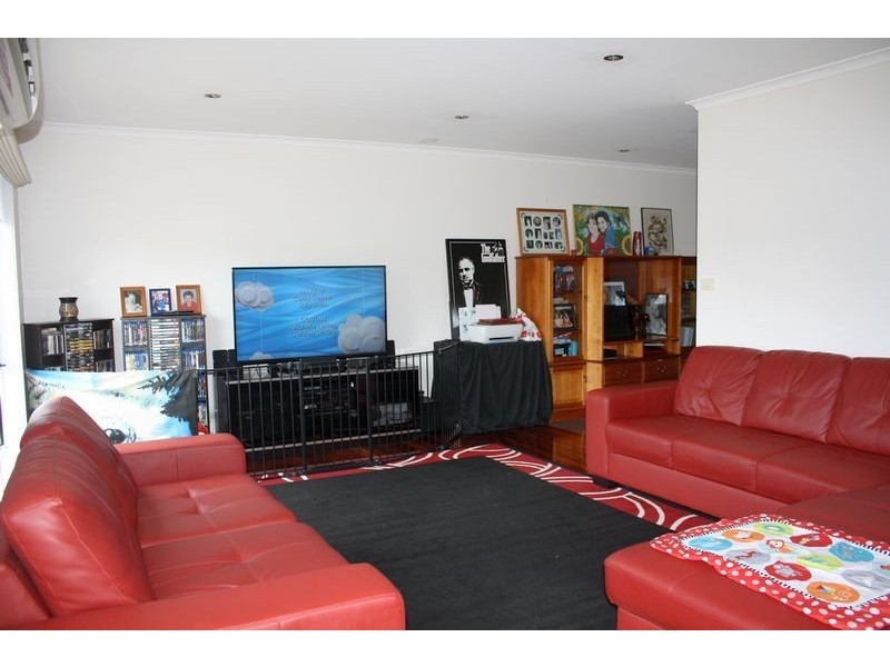1 St Georges Crescent, Shearwater TAS 7307