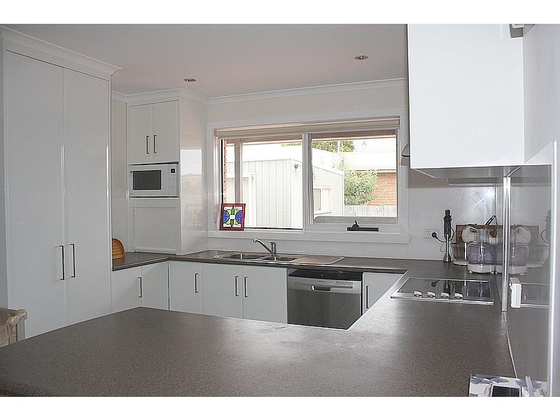 1 St Georges Crescent, Shearwater TAS 7307