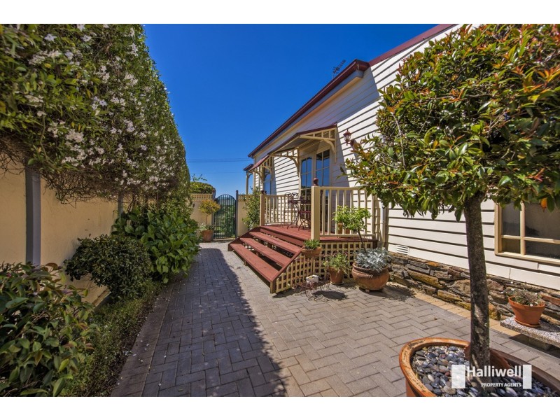 219 Oldaker Street, Devonport TAS 7310