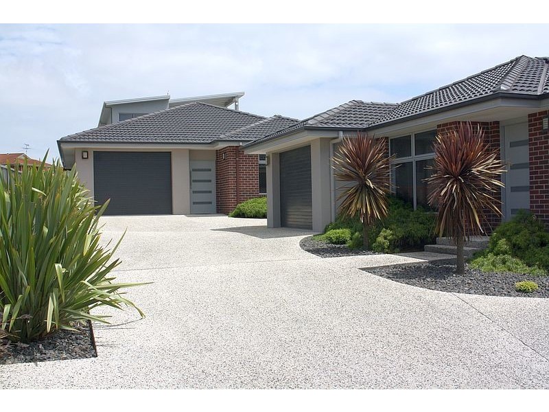 2/1 Franklin Drive, Shearwater TAS 7307