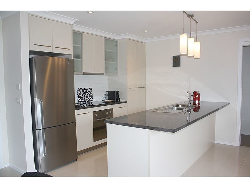 2/1 Franklin Drive, Shearwater TAS 7307