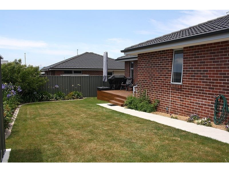 2/1 Franklin Drive, Shearwater TAS 7307