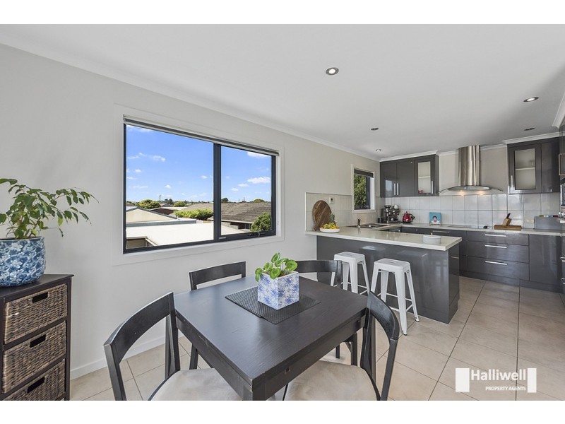 2/27 George Street, Devonport TAS 7310