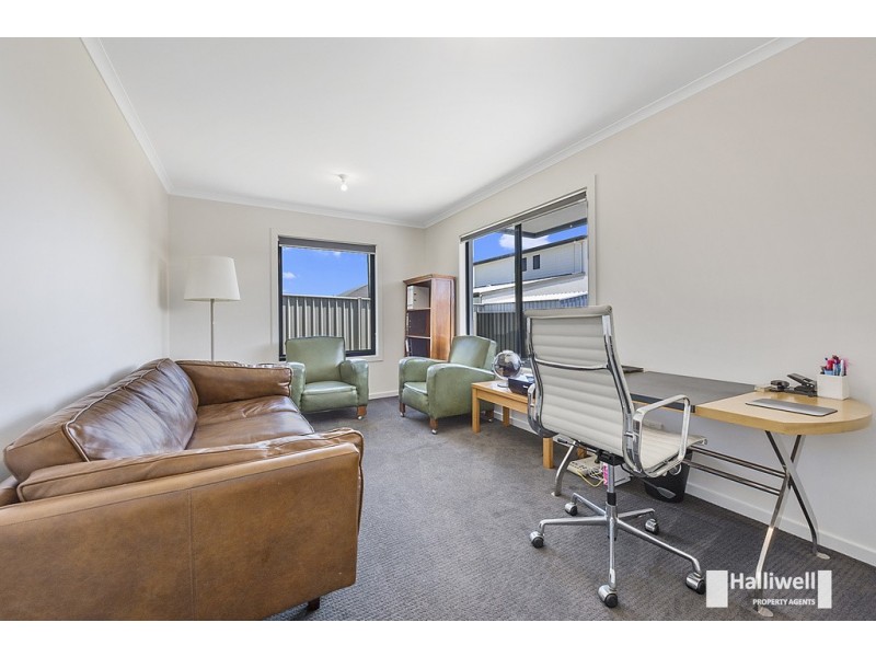 2/27 George Street, Devonport TAS 7310