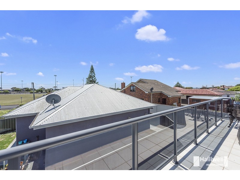 2/27 George Street, Devonport TAS 7310