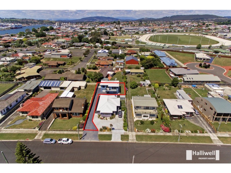 2/27 George Street, Devonport TAS 7310