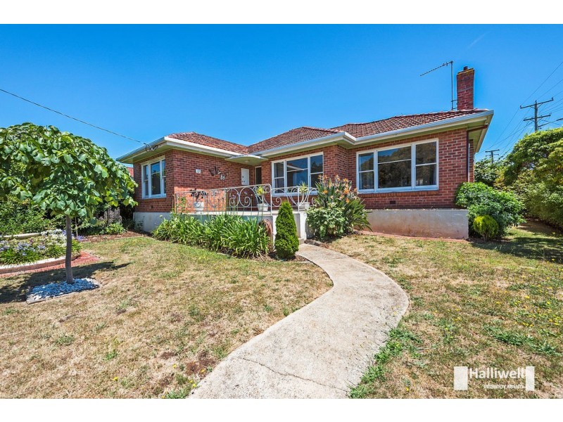 17 Ronald Street, Devonport TAS 7310