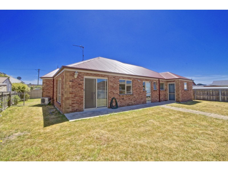 2/36 George Street, Latrobe TAS 7307