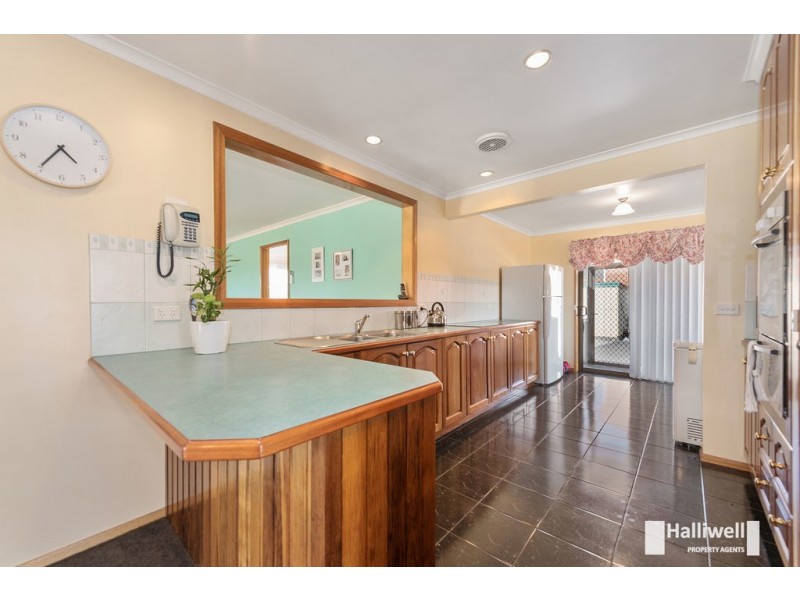 24 Ocean Drive, Ulverstone TAS 7315