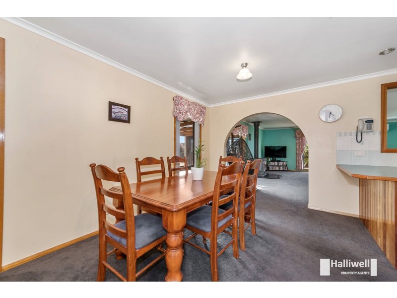 24 Ocean Drive, Ulverstone TAS 7315