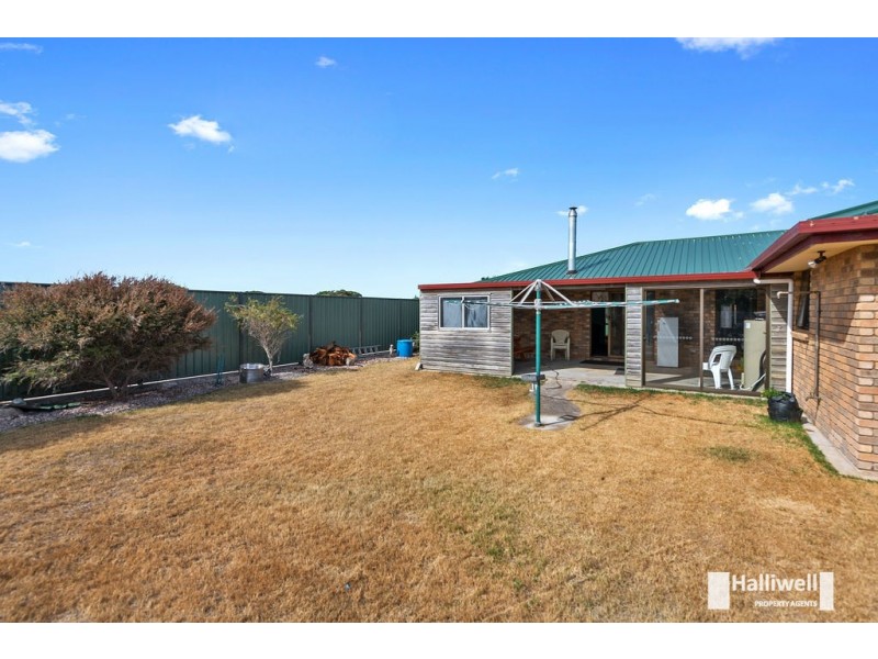 24 Ocean Drive, Ulverstone TAS 7315