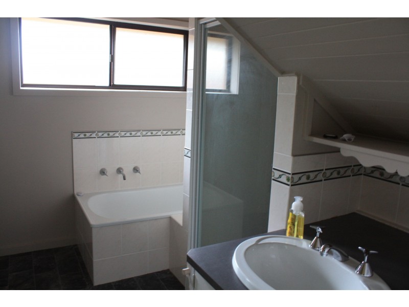 210 Parker Street, Devonport TAS 7310