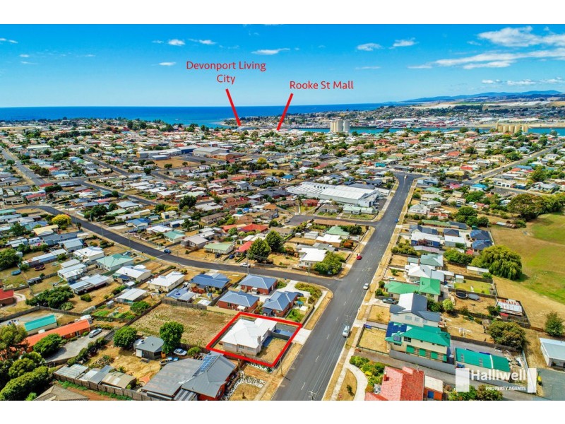 32a Middle Road, Devonport TAS 7310