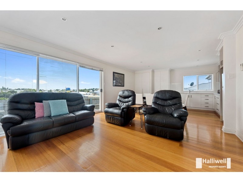32a Middle Road, Devonport TAS 7310
