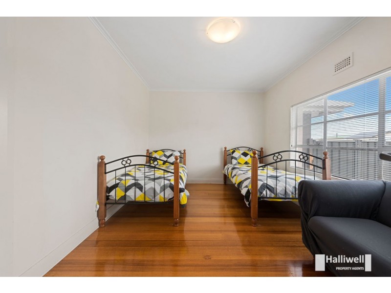 32a Middle Road, Devonport TAS 7310