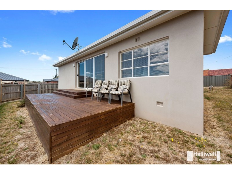32a Middle Road, Devonport TAS 7310